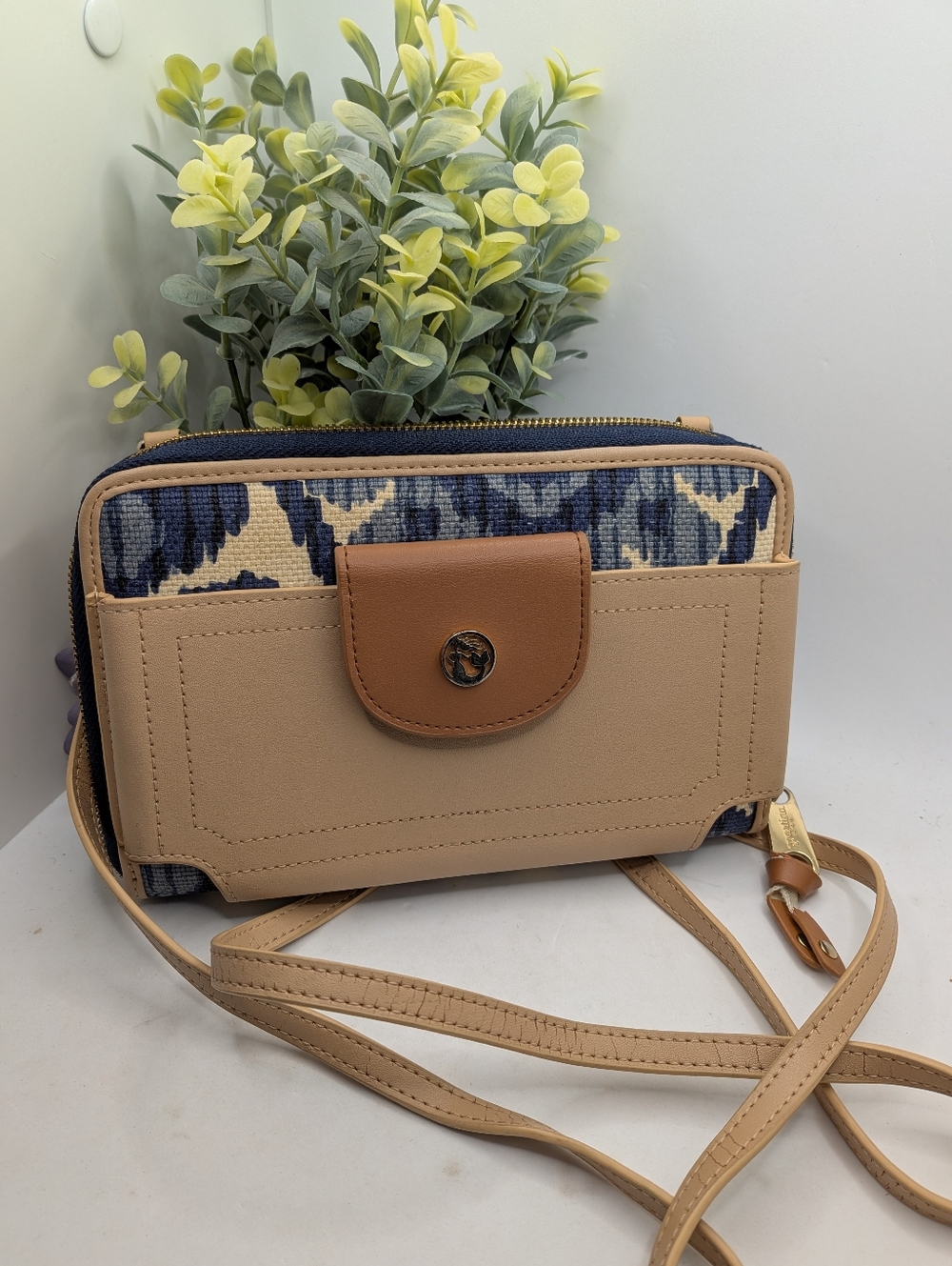Spartina Beige and Navy Crossbody Wallet Purse
